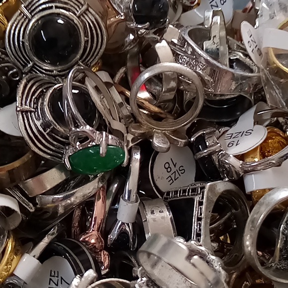 Rings lot - Picture 4 of 4